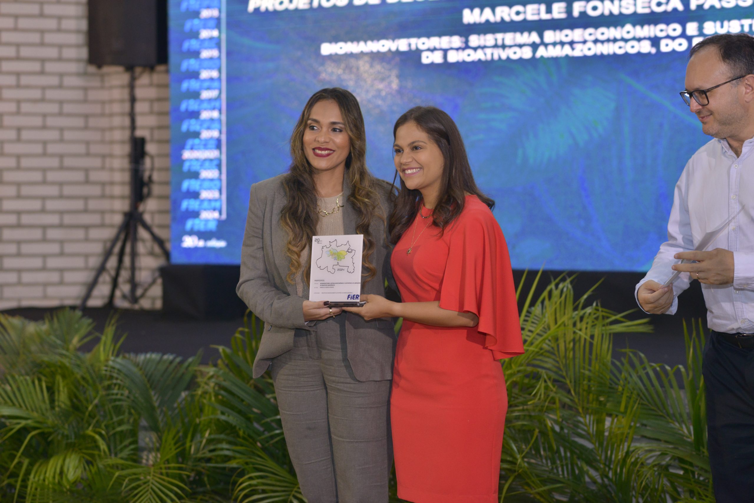 MARCELE FONSECA MARCELE FONSECA